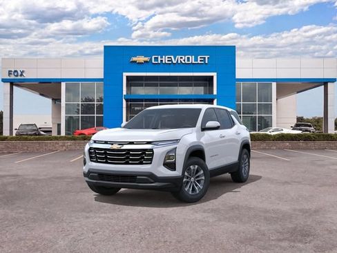 New 2026 Chevrolet Equinox LT w/ Convenience Package II AWD/4WD image 8