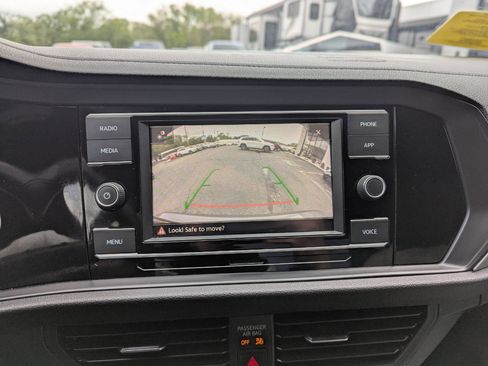 Used 2020 Volkswagen Jetta R-Line FWD image 22