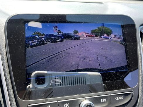 Used 2020 Chevrolet Malibu LS FWD image 21
