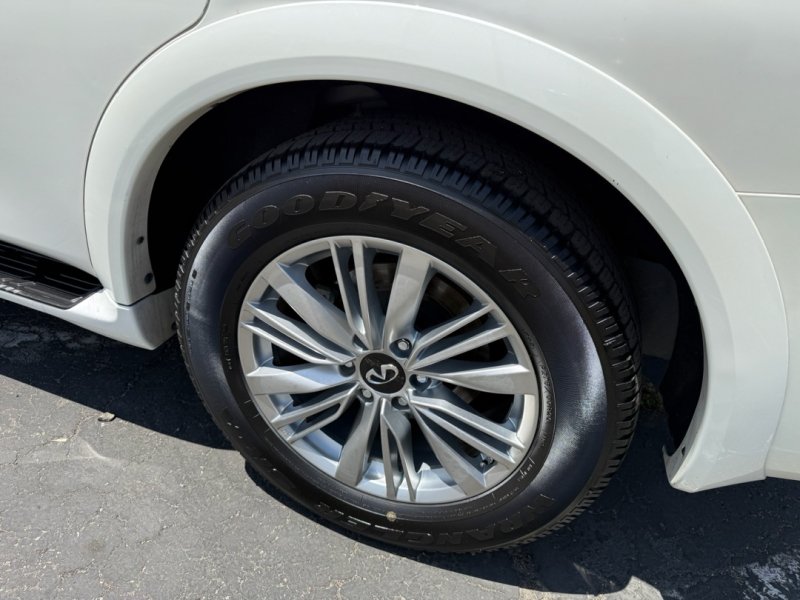 Used 2015 INFINITI QX80 2WD w/ 22" Wheel Package image 6