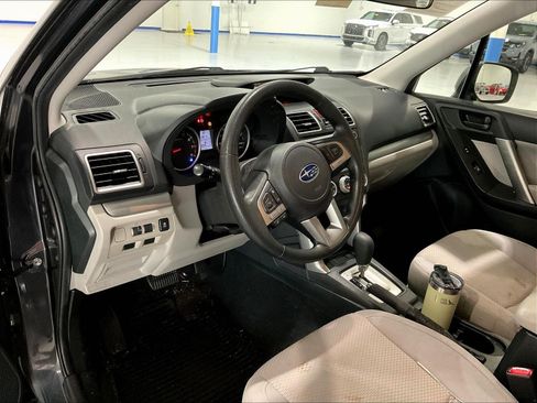 Used 2018 Subaru Forester 2.5i w/ Alloy Wheel Package AWD/4WD image 4