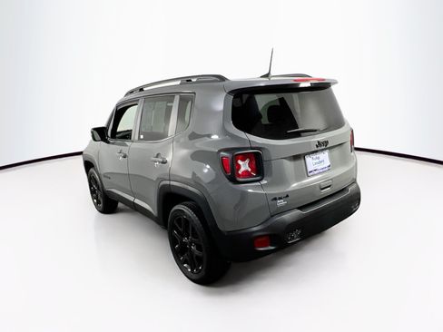 Used 2022 Jeep Renegade Altitude AWD/4WD image 7