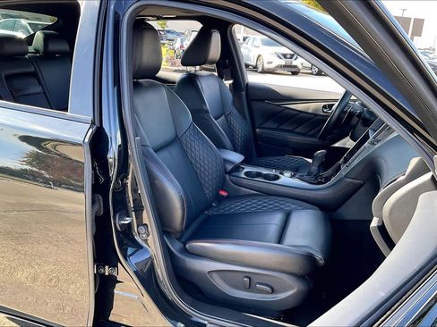 Used 2018 INFINITI Q50 Red Sport 400 w/ Sensory Package (Sport) image 7