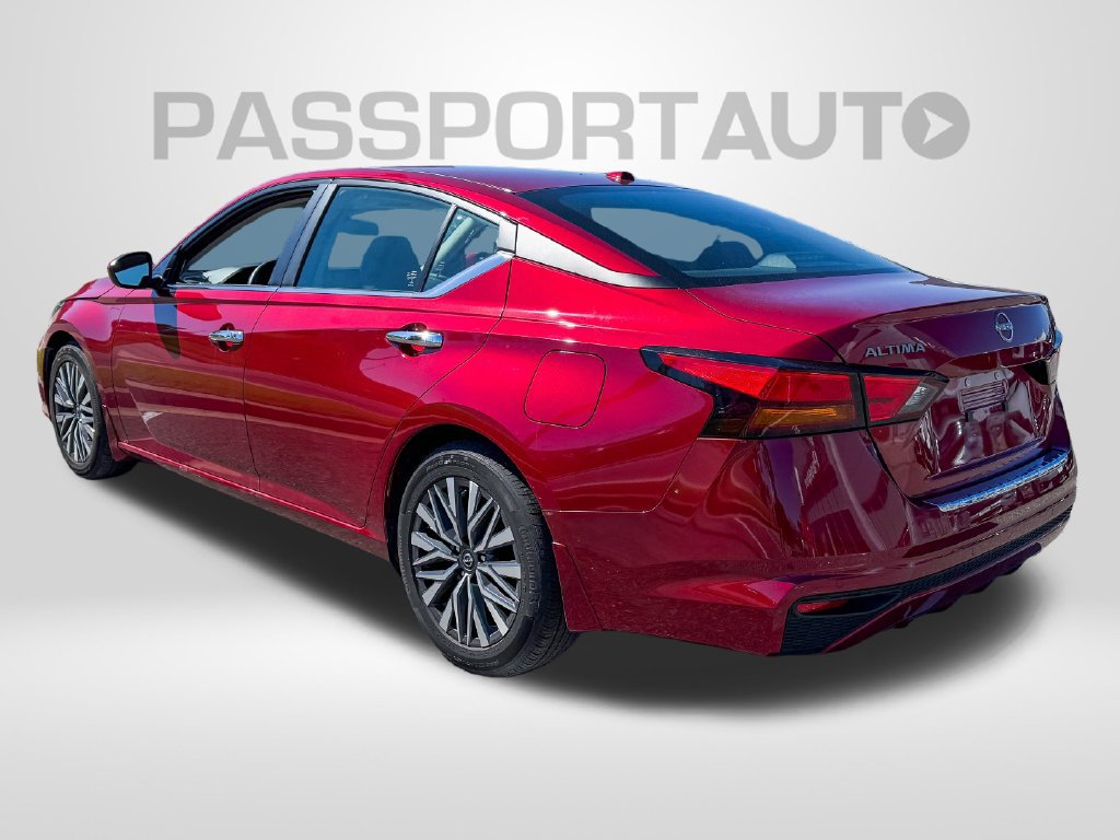 Certified 2023 Nissan Altima 2.5 SV FWD image 3