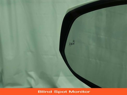 Used 2022 Toyota RAV4 Limited image 12