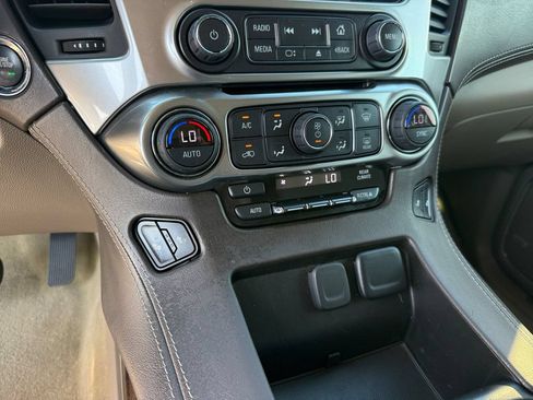Used 2018 Chevrolet Tahoe LT w/ LT Signature Package AWD/4WD image 21