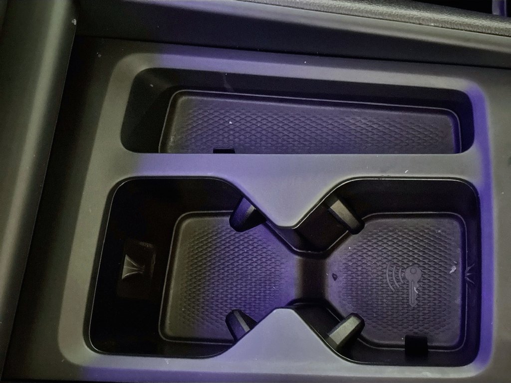 Certified 2025 Volkswagen Tiguan SE FWD image 16
