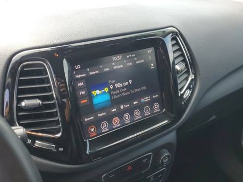 Used 2020 Jeep Compass Limited AWD/4WD image 11