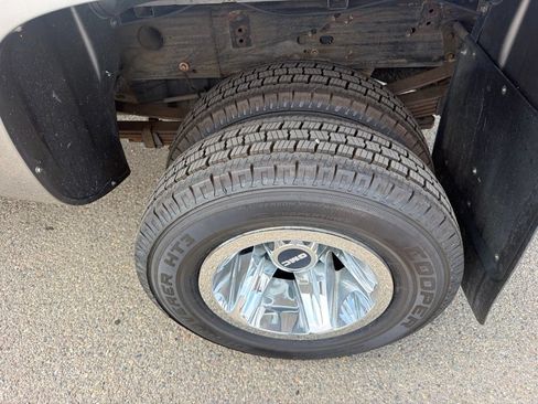 Used 2008 GMC Sierra 3500 SLT w/ EZ-Lift Tailgate Package RWD image 23