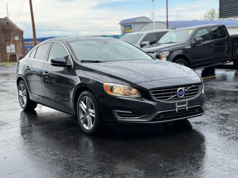 Used 2015 Volvo S60 T5 Premier w/ Convenience Package image 3