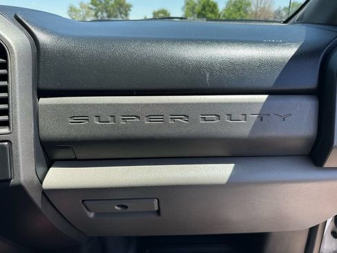 Used 2019 Ford F250 XL w/ Power Equipment Group AWD/4WD image 21