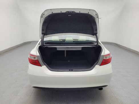 Used 2017 Toyota Camry XLE w/ Moonroof Package image 29