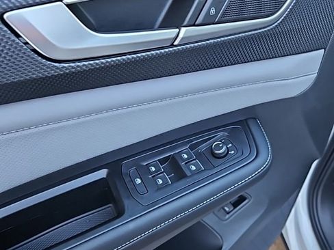 New 2026 Volkswagen Atlas Cross Sport SEL AWD/4WD image 27