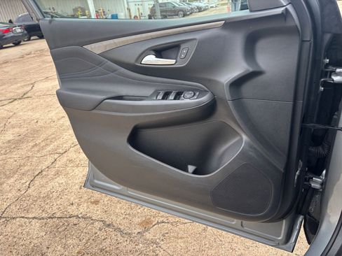 Used 2025 Buick Envista Sport Touring image 20