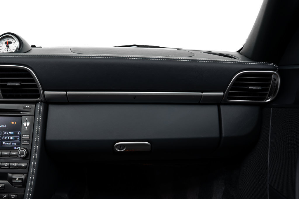 Used 2010 Porsche 911 Turbo AWD/4WD image 32