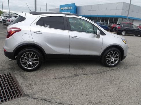 Used 2018 Buick Encore Sport Touring FWD image 8