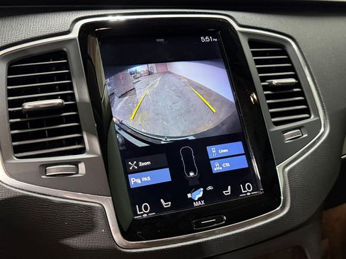 Used 2019 Volvo XC90 T6 Momentum w/ Protection Package AWD/4WD image 18