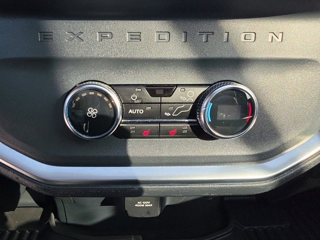 Used 2025 Ford Expedition Tremor AWD/4WD image 26