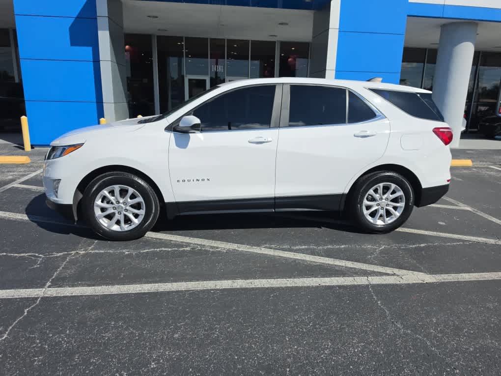 Used 2021 Chevrolet Equinox LT FWD image 2