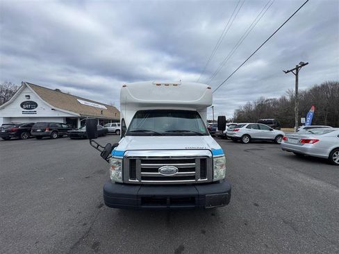 Used 2014 Ford E-450 and Econoline 450 Super Duty w/ Shuttle Bus Prep Package image 19