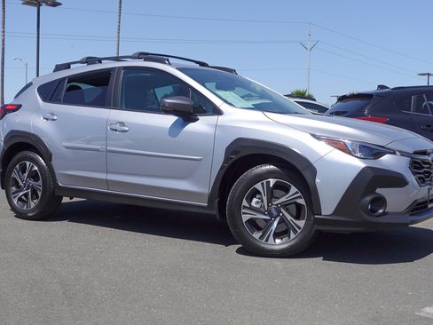 Certified 2024 Subaru Crosstrek 2.0i Premium AWD/4WD image 4