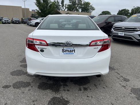Used 2013 Toyota Camry XLE w/ Convenience Pkg FWD image 10