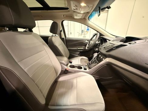 Used 2016 Ford Escape SE FWD image 27
