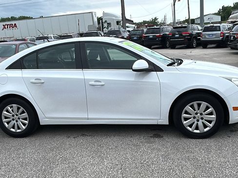 Used 2011 Chevrolet Cruze LT image 5