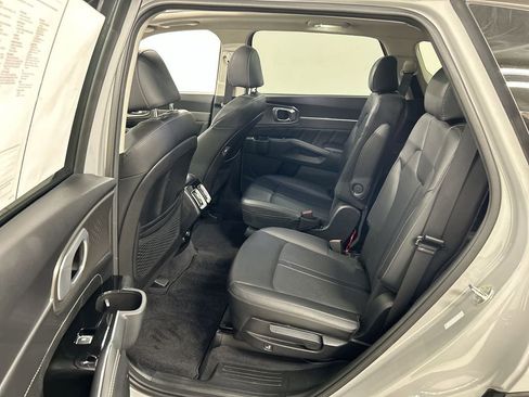 Certified 2022 Kia Sorento SX image 21