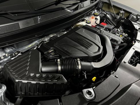 Used 2024 GMC Acadia Denali FWD image 10