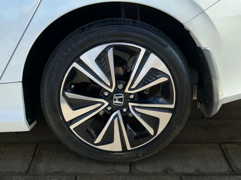 Used 2016 Honda Civic EX-T image 17