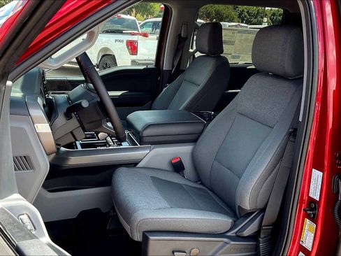 New 2025 Ford F150 Lightning XLT image 9