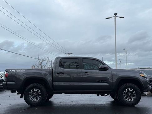 Certified 2021 Toyota Tacoma TRD Off-Road w/ Technology Package image 6