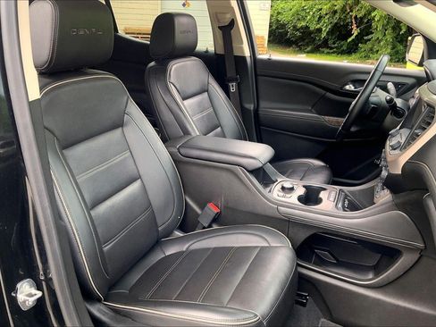 Used 2023 GMC Acadia Denali FWD image 7