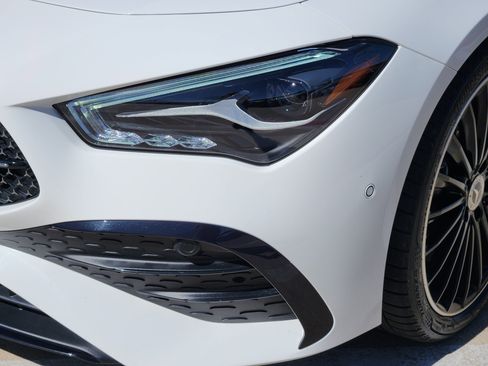 Certified 2025 Mercedes-Benz CLA 250 4MATIC image 8