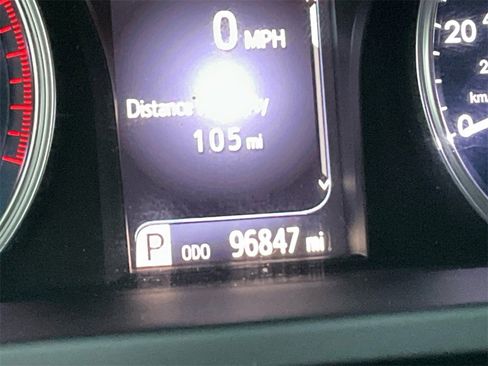 Used 2017 Toyota Camry XLE image 20