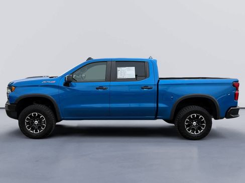 Used 2022 Chevrolet Silverado 1500 ZR2 w/ Technology Package AWD/4WD image 11