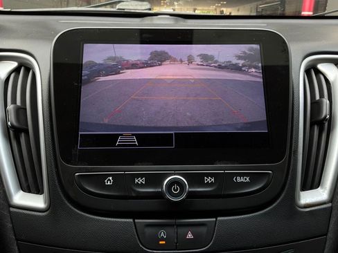 Used 2022 Chevrolet Malibu LS FWD image 31