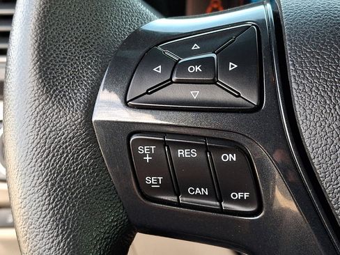 Certified 2018 Ford Explorer XLT w/ Equipment Group 202A AWD/4WD image 22