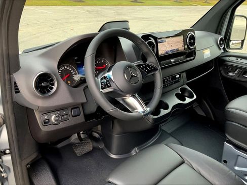 New 2026 Mercedes-Benz Sprinter 2500 image 9