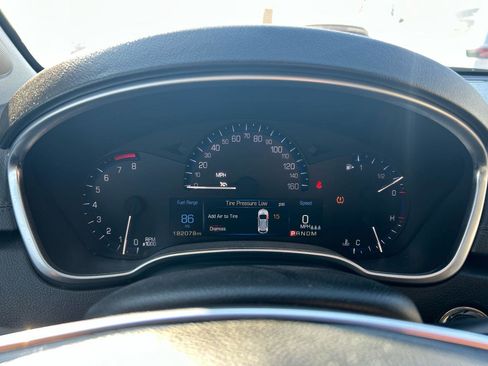 Used 2015 Cadillac SRX Luxury w/ Driver Awareness Package image 22