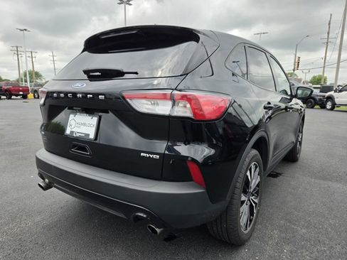Used 2021 Ford Escape SE w/ SE Sport Appearance Package AWD/4WD image 39