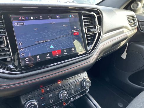 Used 2023 Dodge Durango GT image 30