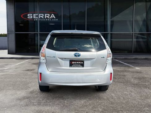 Used 2014 Toyota Prius V Two FWD image 4