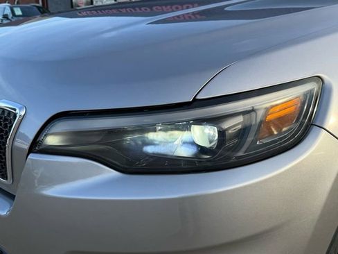 Used 2020 Jeep Cherokee Limited image 21