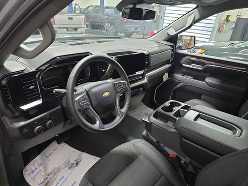 New 2026 Chevrolet Silverado 1500 LT image 17