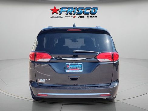 Used 2020 Chrysler Pacifica Touring-L Plus FWD image 6