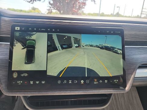 Used 2024 Rivian R1S Adventure AWD/4WD image 18