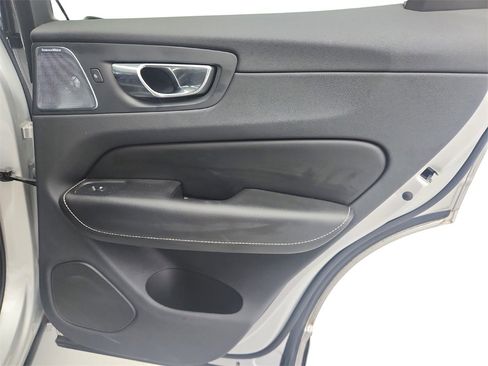 Used 2019 Volvo XC60 T6 Inscription w/ Protection Package Premier image 29