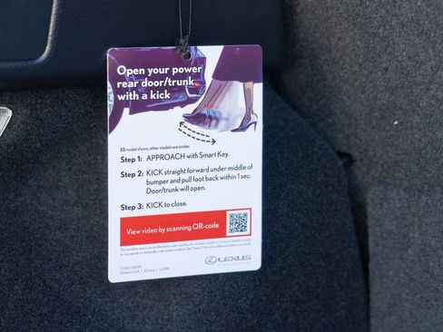 New 2026 Lexus UX 300h FWD image 10